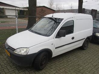 Vrakbiler auto Opel Combo  2005/3