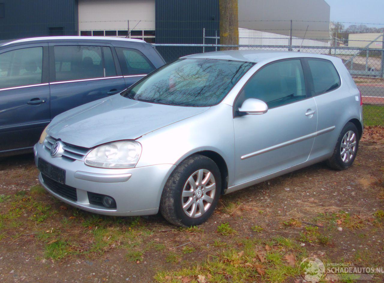 Volkswagen Golf 2.0 fsi
