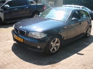 Vaurioauto  passenger cars BMW 1-serie 116i 2006/1