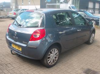 Renault Clio  picture 3