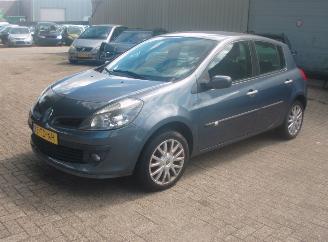 škoda osobní automobily Renault Clio  2006/1