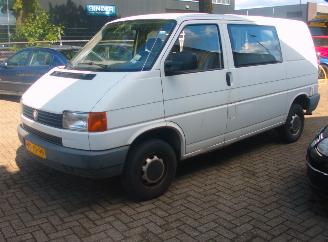 damaged passenger cars Volkswagen Transporter  1994/1