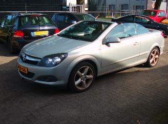 Voiture accidenté Opel Astra 1.8 cosmo 2006/7