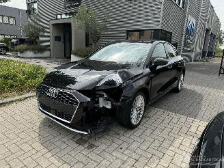 Unfallwagen Audi A3 1.5 35TFSI S-LINE LEDER/NAVI/CRUISE/ASSIST/LED MATRIX/ VOL RIJDBAAR! 2022/8