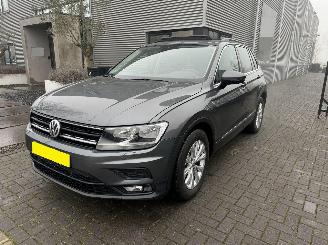 Damaged car Volkswagen Tiguan 1.4 TSI DSG 4-MOTION SCHADEVRIJ/PANO/TREKHAAK/SIDE-ASSIST/FULL OPTIONS! 2018/9