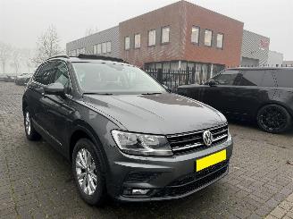 Volkswagen Tiguan 1.4 TSI DSG 4-MOTION SCHADEVRIJ/PANO/TREKHAAK/SIDE-ASSIST/FULL OPTIONS! picture 2