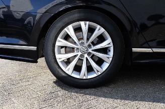 Volkswagen Passat 1.4 TSI ACT 3X R-LINE PANO/LEDER/LED/NAVI/CLIMA SCHADEVRIJ/DAMAGEDFREE picture 6