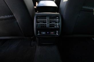 Volkswagen Passat 1.4 TSI ACT 3X R-LINE PANO/LEDER/LED/NAVI/CLIMA SCHADEVRIJ/DAMAGEDFREE picture 17
