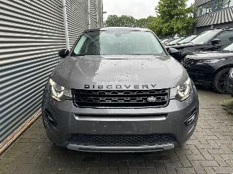 Land Rover Discovery Sport 2.0 TD4 PANO/CAMERA/LEDER/TREKHAAK/MERIDIAN/LED/RIJDBAAR! picture 3