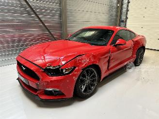 uszkodzony samochody osobowe Ford Mustang 2.3 ECOBOOST / NAVI / LEDER / CAMERA / LED 2017/12