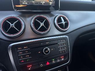 Mercedes Cla-klasse AMG CLA180 / NAVI / LED / ALCANTARA / PDC / MFS picture 10