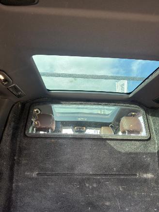 Mercedes V-klasse V250 4 MATIC PANORAMA LED 360 CAMERA FULL OPTIONS picture 17