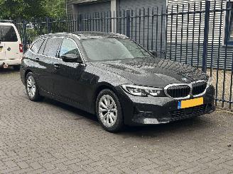 krockskadad bil auto BMW 3-serie M Sport Line PANO/NAVI/LEDER/CLIMA/STOELVERW V+A VOL SCHADEVRIJ! 2020/8