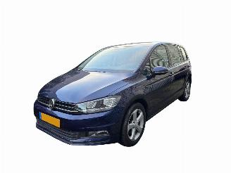 Auto incidentate Volkswagen Touran 1.4 TSI MFS/PDC/CLIMA SCHADEVRIJ! 2016/8