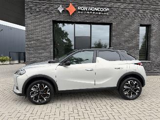 Vaurioauto  passenger cars DS Automobiles DS 3 Crossback 1.2 Hybrid 136PK EAT8 Aut. Performance Line 2024/12
