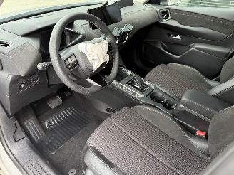 DS Automobiles DS 3 Crossback 1.2 Hybrid 136PK EAT8 Aut. Performance Line picture 17