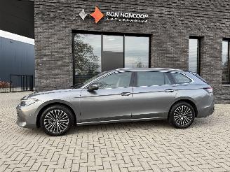 uszkodzony samochody osobowe Volkswagen Passat VARIANT NEW MODEL! 1.5 eTSI 150PK DSG7 Elegance 2024/6