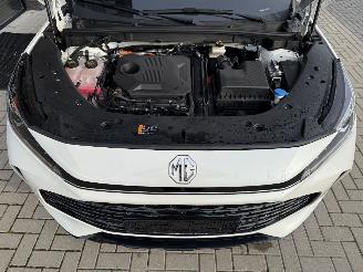MG EHS NEW MODEL! 1.5 PHEV 272PK Aut. Luxury picture 38