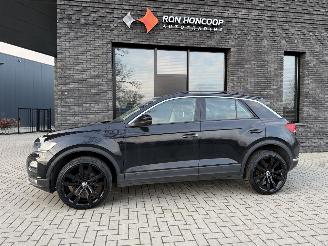 krockskadad bil auto Volkswagen T-Roc 1.5 TSI 150PK DSG7 Style 2020/10