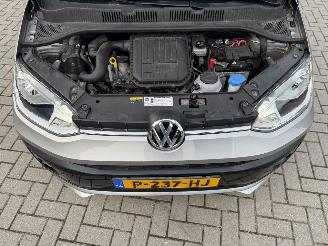 Volkswagen Up! 1.0 MPI 60PK BMT High-UP! ECC Stoelverw. Multifunc. stuur 17” VOL! picture 29