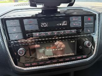 Volkswagen Up! 1.0 MPI 60PK BMT High-UP! ECC Stoelverw. Multifunc. stuur 17” VOL! picture 22