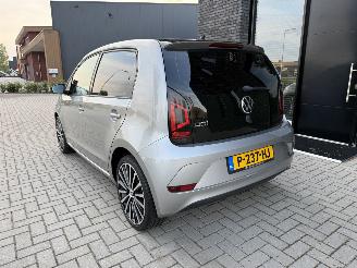 Volkswagen Up! 1.0 MPI 60PK BMT High-UP! ECC Stoelverw. Multifunc. stuur 17” VOL! picture 14