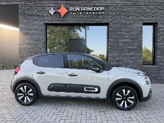 damaged passenger cars Citroën C3 1.2 PureTech 83PK Shine 2023/3
