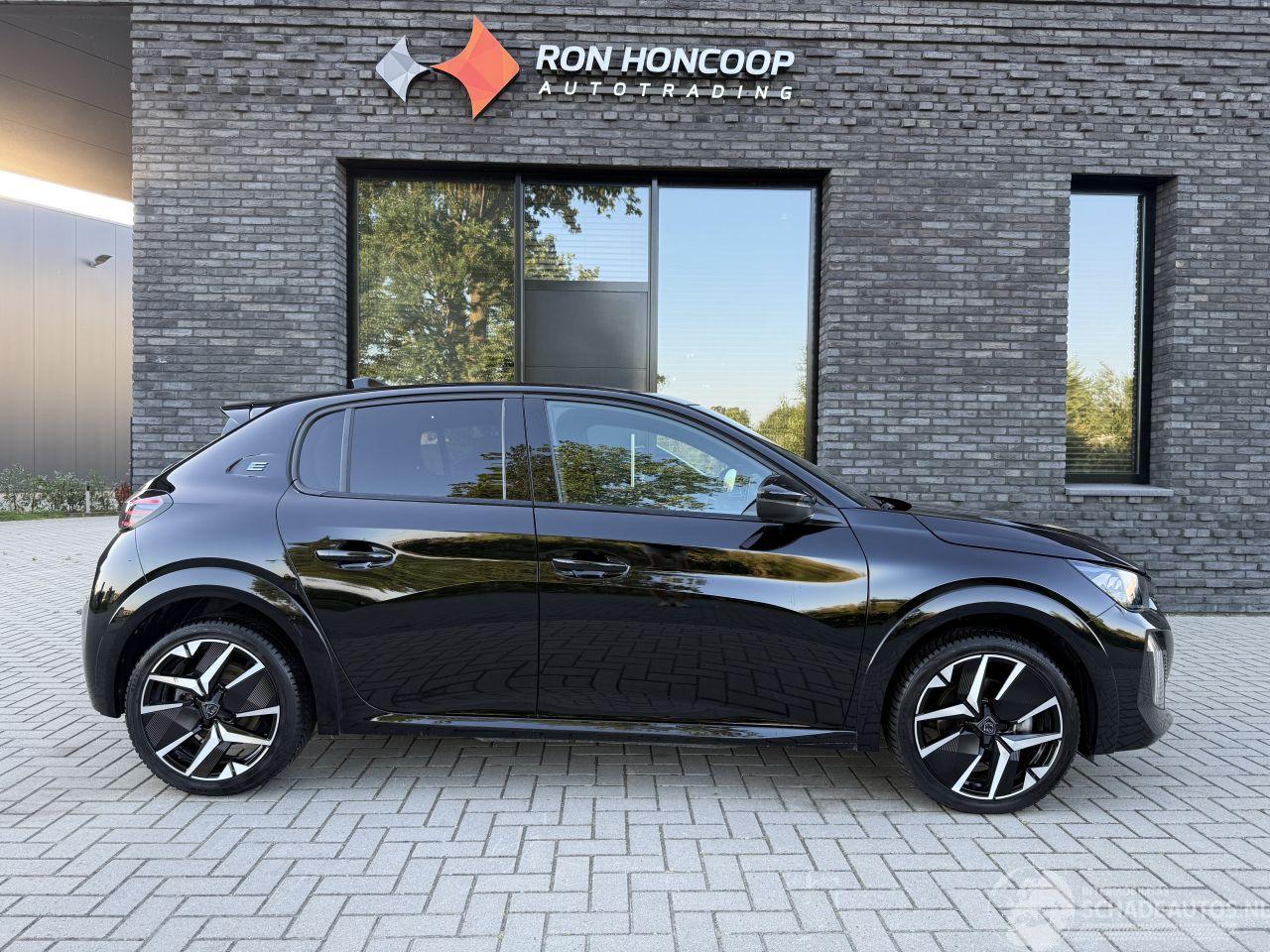 Peugeot e-208 GT 51kWh 156PK Aut. PANO VOL!