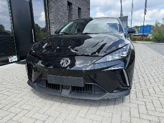 MG MG4 Electric Long Range 64kWh 204PK Aut. Luxury picture 4