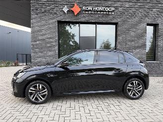 uszkodzony samochody osobowe Peugeot 208 1.2 PureTech 101PK Allure 2023/4