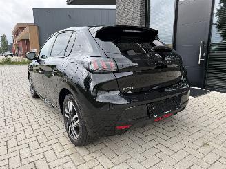 Peugeot 208 1.2 PureTech 101PK Allure picture 14