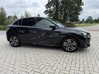 Peugeot 208 1.2 PureTech 101PK Allure picture 8