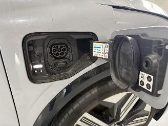 Renault Mégane E-Tech EV60 Optimum Charge 220 ICONIC FULL OPTIONS! picture 30