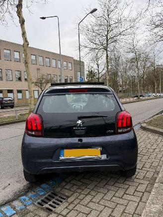 Peugeot 108 Cabrio top picture 8