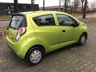 Chevrolet Spark Sprak 1.0 16v ls zeer lichte schade met Nw apk picture 2