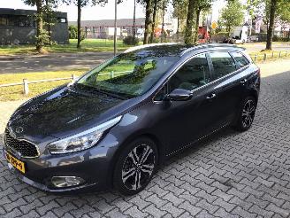 Kia Cee d 1.6 GDI PLUS PACK geen schade picture 1