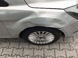 Ford Focus 1.8 limited Edison met zeer lichte schade picture 6