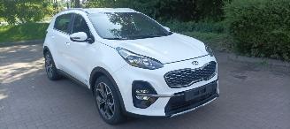 damaged passenger cars Kia   2019/1