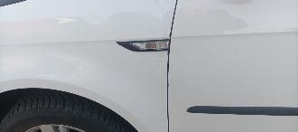 Volkswagen Caddy 2.0-TDI Tüv+Distributieriem nieuw 1-eigenaar Airconditioning Elektrische ramen Elektrische-spiegels verwarmde buitenspiegels centrale vergrendeling met afstandsbediening Start-Stop systeem Tussenwand met glas achteruitrijspiegel Radio met Usb laadvloer h picture 13