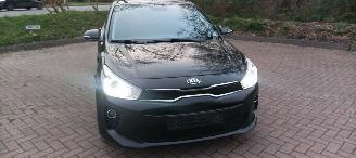 Kia Rio Bj:11-2019 1.4-16v Automaat Navi Climatecontrol Stoelverwarming Lichtautomaat Led-Koplampen 4xelek ramen Privacyglas Stuurwiel met verwarming picture 10