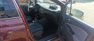 Opel Crossland 1.2-Turbo Automatik Navigatie Climatecontrol CruiseControl Leren-Stuurwiel Regensensor Lichtautomaat Privacyglas Led-Koplampen Half-Leren bekleding Stoelverwarming Trekhaak Mistlampen picture 16