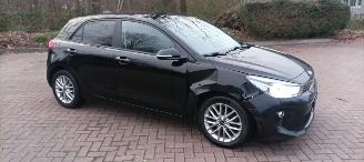 Kia Rio 1.4-16v Automatik Climatecontrol Navi Stoelverwarming Lichtautomaat Privacyglas Stuurwiel met verwarming Achteruitrijcamera picture 9