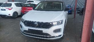 Volkswagen T-Roc Bj:04-2021  1.5-TSI United uitvoering met R-line Full-Led koplampen Led achterlichten Navigatie Stoelverwarming CruiseControl Led binnenkant Metallic lak picture 4