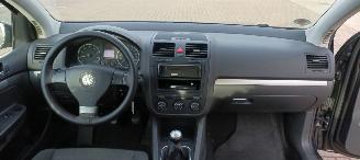 Volkswagen Golf Tour Edition 1.4 Benzine Climatecontrol CruiseControl Leren-Stuurwiel armsteun elek-ramen elektrische Spiegel met verwarming Centrale vergrendeling met afstandsbediening mistlampen Parkeersensoren achter afneembare trekhaak Metallic picture 15