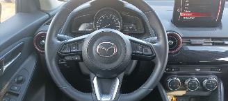 Mazda 2 Bj: 12-2023 1.5 Automatik Climatecontrol CruiseControl Stoelverwarming Lichtautomaat Privacyglas Stuurwiel met verwarming Achteruitrijcamera parkeersensoren Apple CarPlay MirrorLink Led verlichting Dab-audio picture 20