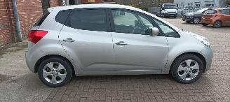 Kia Venga Automaat picture 5