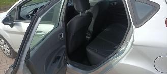 Ford Fiesta 1.5-Diesel 75pk Airco Stoelverwarming leren stuurwiel Led koplampen Pdc Control picture 16