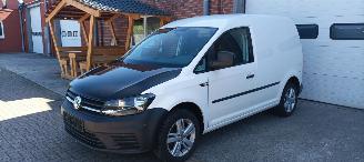 dañado vehículos comerciales Volkswagen Caddy 2.0-TDI Euro6 75pk Airco Start stop systeem Elektrische ramen Elektrische-spiegels met verwarming Centrale vergrendeling met afstandsbediening Stoffen bekleding Tussenwand met glas Achteruitrijspiegel Laadvloer orgineel vw hout Antislip rubberen mat in  l 2016/2