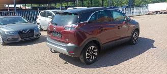 Opel Crossland Innovation uitvoering 1.2-turbo 110pk Automaat Navi Led koplampen led achterlichten leder Privacy glas stoelverwarming stuurwiel verwarming voorruit verwarming Trekhaak 16-inch hoogglans velgen Parkeersensoren voor en achter picture 3