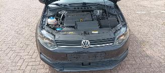 Volkswagen Polo 1.4 TDI DPF Euro6 Climatecontrol frontradar Regensensor leren stuurwiel mistlampen Elektrische ramen Elektrische-spiegels met verwarming Centrale vergrendeling met afstandsbediening Start-Stop systeem 15-inch velgen picture 25